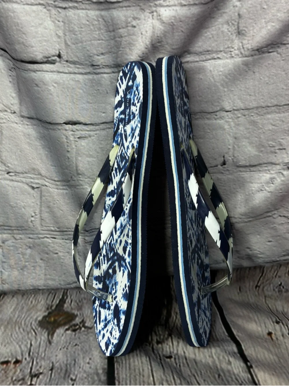 Vera Bradley Womens Blue White Tie Dye Patterned Flip Flop Thong Sandals Sz 9/10